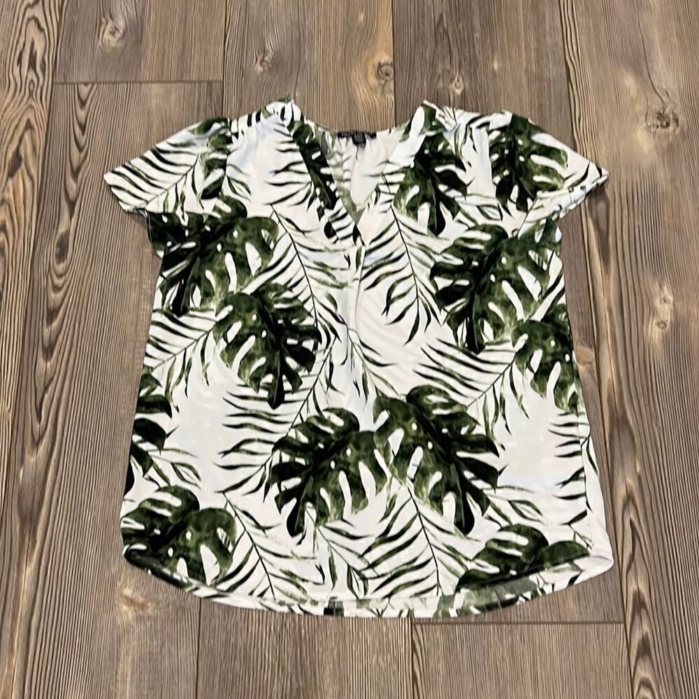 Hilary Ridley Palm Leaf Top